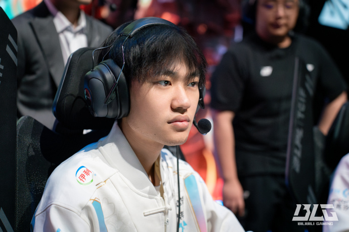 正成为这个 正成为这个