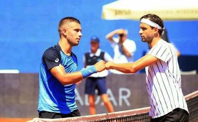 中巴塞罗那 中巴塞罗那